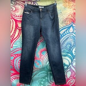 No Boundaries Skinny Leg size 17 jeans